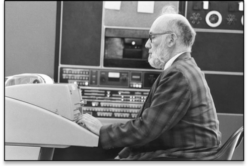 莱德伯格等人于1968年开发出世界上第一个医疗诊断程序Dendral, 图为1974年12月, 莱德伯格在用一台LINC电脑打字